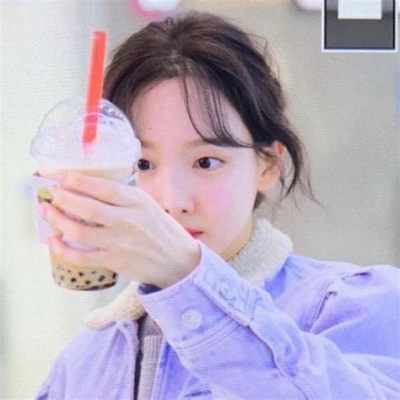 Nayeon's Bubble Tea Bonanza: K-Pop Princess Spills Sweet Secrets and Creates Caffeinated Chaos!